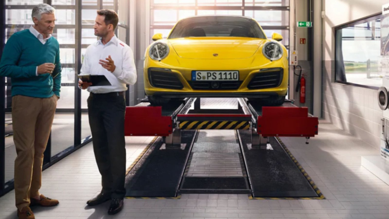 Unveiling Al Quoz's Porsche Service Center
