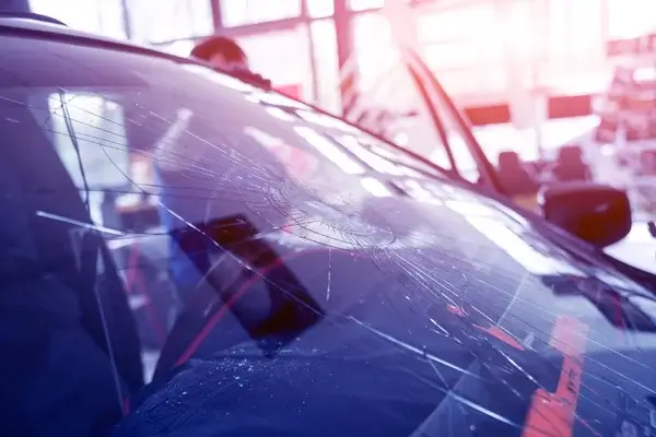 Car Windshield Replacement In Dubai